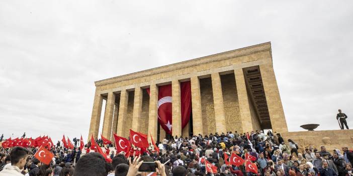 10 Kasım Atatürk'ü Anma Mesajları! En Güzel Atatürk Sözleri