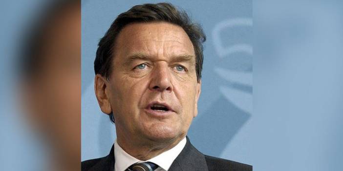 Schröder, Rosneft'teki görevinden istifa etti