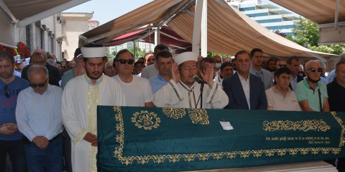 Deprem uzmanı Dr. Oğuz Gündoğdu son yolculuğuna uğurlandı