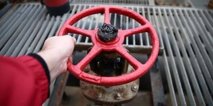 Bloomberg duyurdu: Çin petrol ve benzin ihracatını askıya aldı