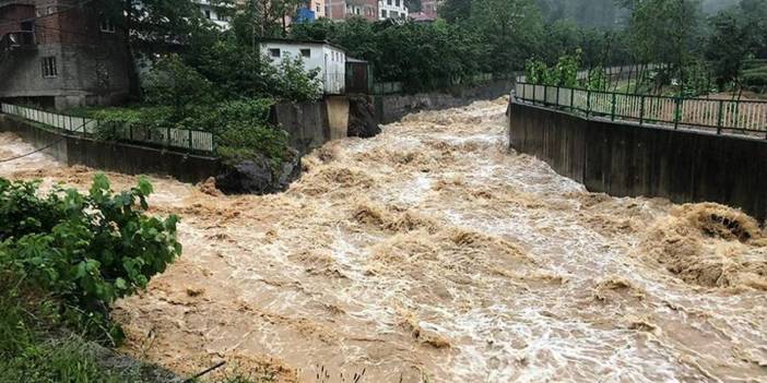 Meteoroloji'den 3 ile heyelan uyarısı