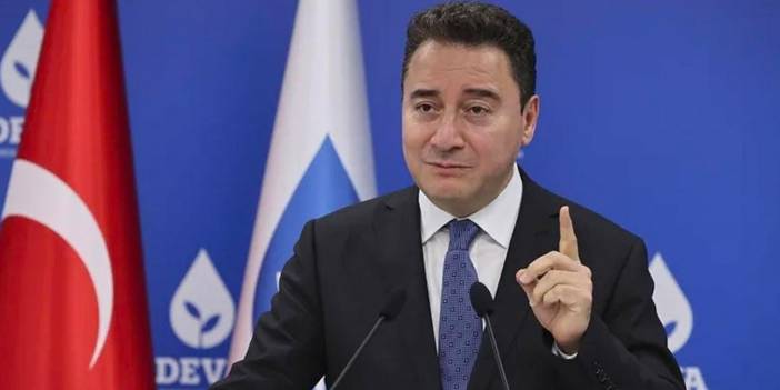 Ali Babacan, 'İtibarlı Dış Politika Rehberi' yayınladı