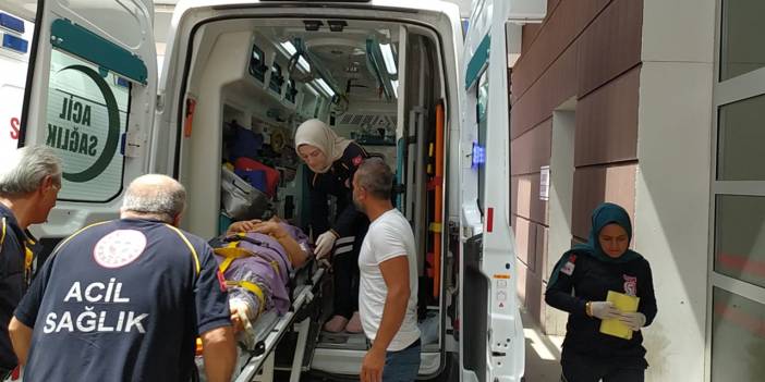 Adıyaman'da otomobil şarampole devrildi: 5 yaralı