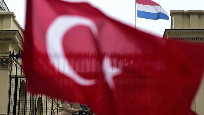 Hollanda parlamentosu 1915'i 'soykırım' olarak tanıdı