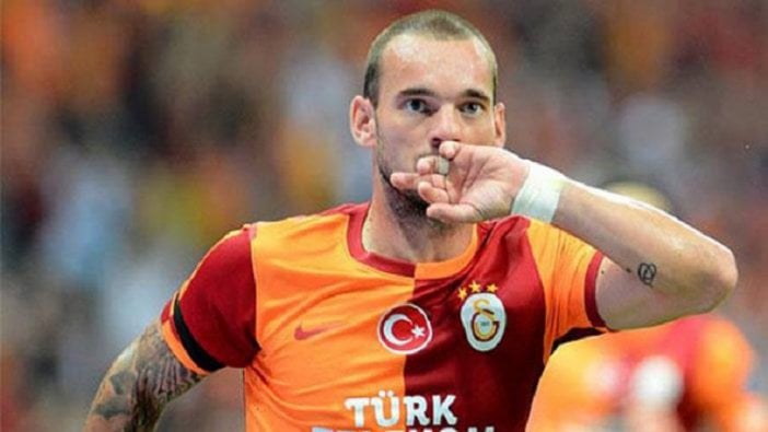 Wesley Sneijder gidiyor mu?