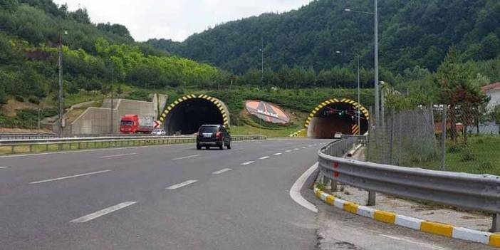 TEM'in Bolu Dağı geçişinde ulaşım 2 gün tek şerit