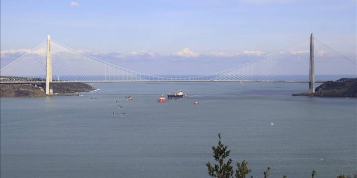 İstanbul Boğazı çift yönlü trafiğe kapatıldı