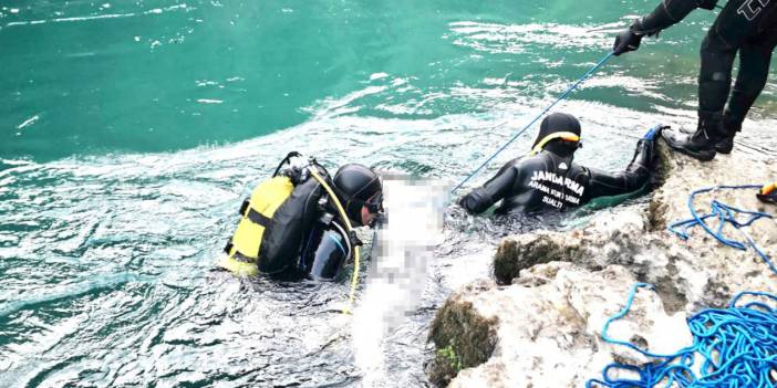 Köprüçay Irmağı'na giren genç boğuldu