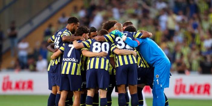 Fenerbahçe’nin UEFA kadrosunda değişiklik