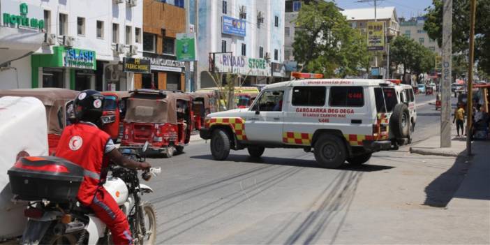 Somali'de Eş-Şebab terör örgütü otele saldırdı: 15 ölü