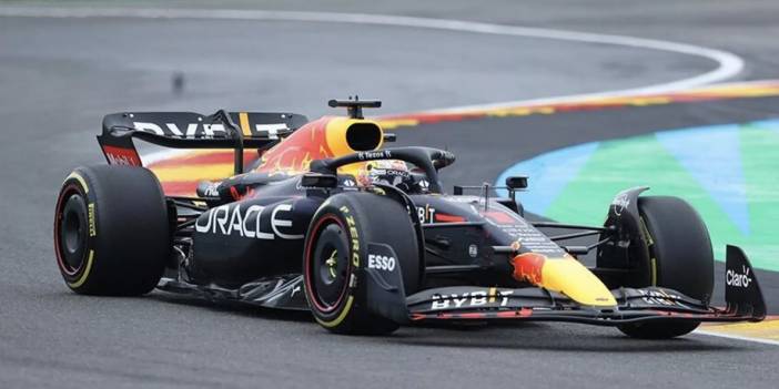 F1 İtalya Grand Prix'sini kazanan Verstappen, peş peşe 5. galibiyetini aldı