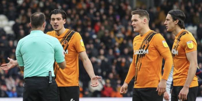 Hull City ayrılığı resmen duyurdu