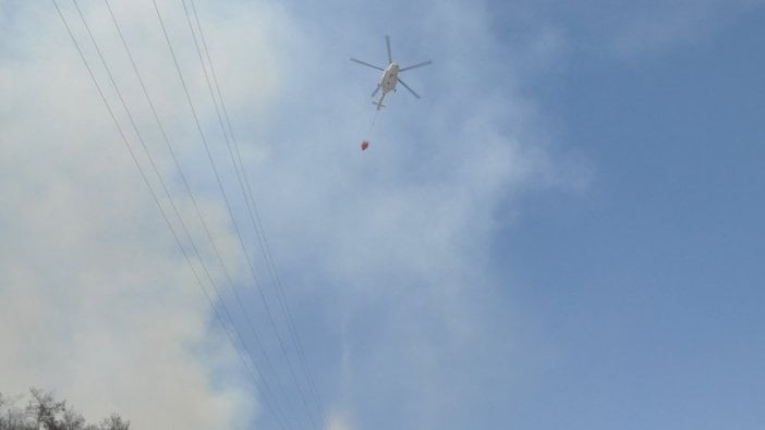 İzmir’de yangın söndürme helikopteri su aldığı baraja düştü