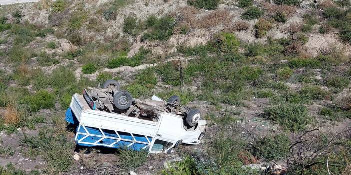 Osmaniye'de kamyonet şarampole devrildi: 1 ölü, 2 yaralı