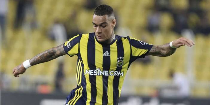 Eski Fenerbahçeli Van der Wiel'in dolandırıcılık davasında karar