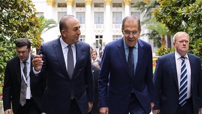 Lavrov, Çavuşoğlu ile bir araya geldi