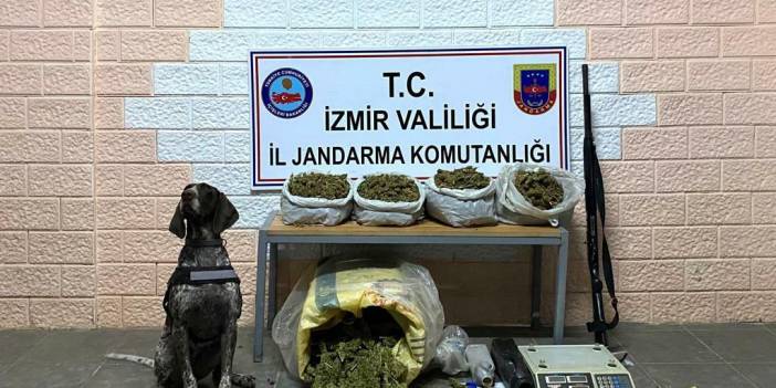 İzmir'de jandarmadan uyuşturucu operasyonu