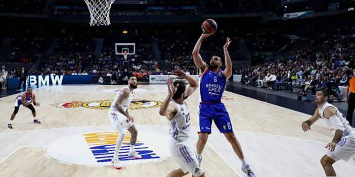 Anadolu Efes parkeden 5'inci kez mağlup ayrıldı