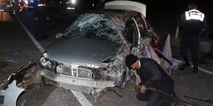 Otomobil takla attı: Anne baba ve gelini öldü, 2 ağır yaralı