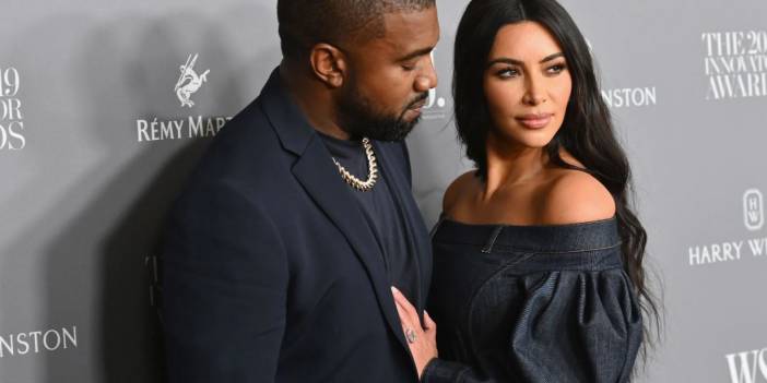 Kanye, Kardashian'ın müstehcen fotoğraflarını göstermiş