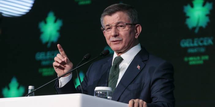 Davutoğlu: Bekle Erdoğan, bekle! Hak ettiğin cevabı bu akşam alacaksın