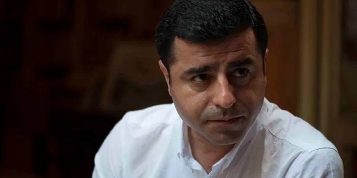 Demirtaş'tan 4 dilde idam tepkisi