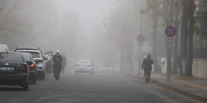 Diyarbakır'da uçuşlara sis engeli