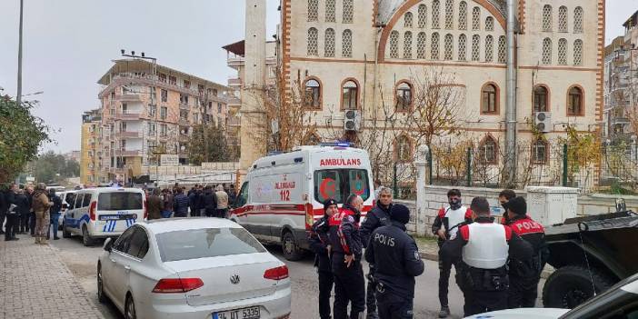 Kaçak elektrik kontrolü için gelen personel rehin alındı