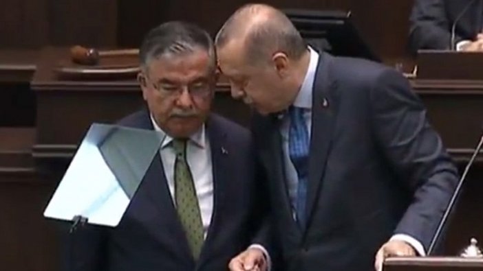 AKP grup toplantısında ilginç anlar