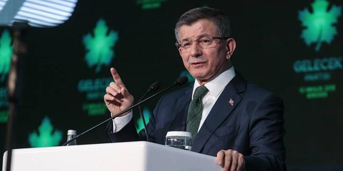 Davutoğlu'ndan partisine mesaj: 'Cumhurbaşkanı adayı ve yardımcıları ilan edilecek'