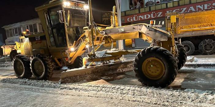 Van'da kapanan yollardan bazıları ulaşıma açıldı