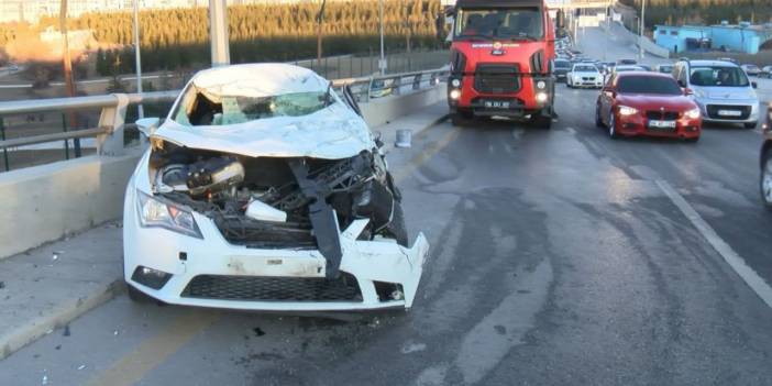 Kontrolden çıkan araç karşı yola uçtu: 3 yaralı