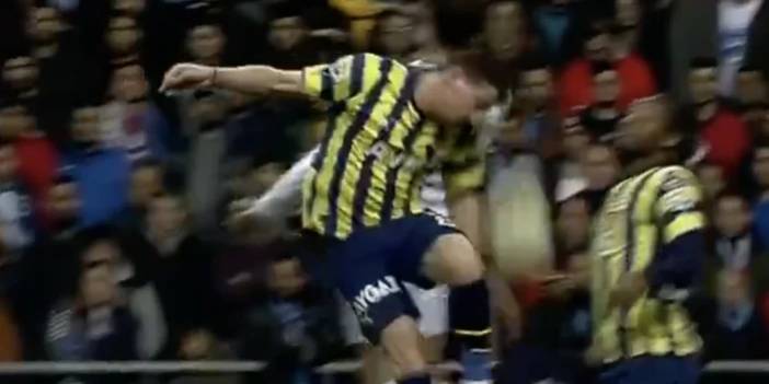 Fenerbahçe'nin iptal edilen golünde el var mıydı?