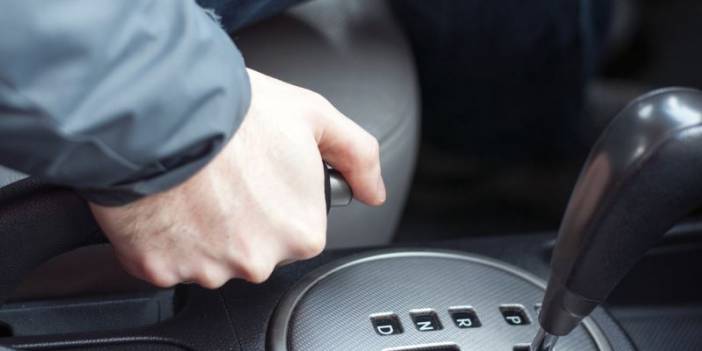 Arabayı Çalıştırdıktan Sonra Hareket Ettirmek İçin Kaç Saniye Beklenir?