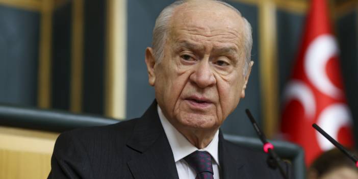 Bahçeli, Çarşı'yı yere göğe sığdıramamış