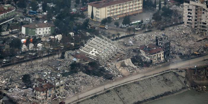 Toplam artçı deprem sayısı 7 bin 242'yi buldu