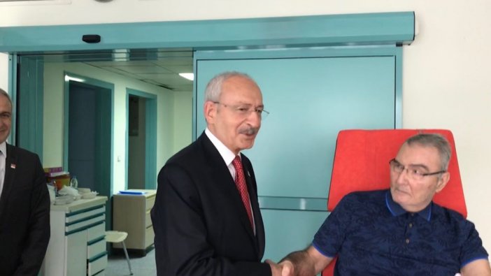 Kılıçdaroğlu'ndan Deniz Baykal'a bayram ziyareti