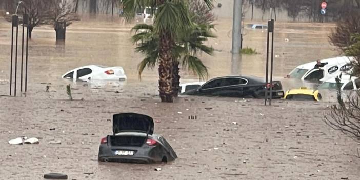 Sel, fırtına, sağanak yağış! Meteoroloji uyardı: Çok tedbirli olun!