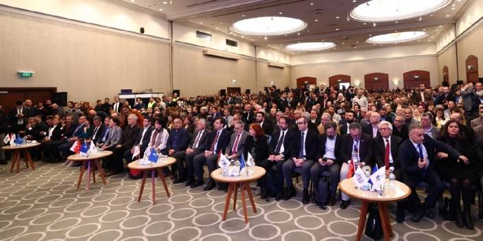 Bilimin Rehberliğinde Depreme Dayanıklı Kent Paneli yapıldı