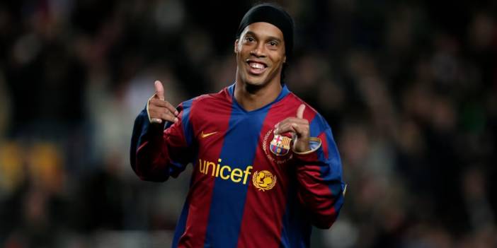 Futbol efsanesi Ronaldinho İstanbul'da