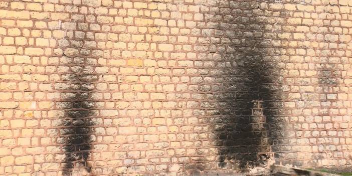 1600 Yıllık surları mangalcılar kararttı