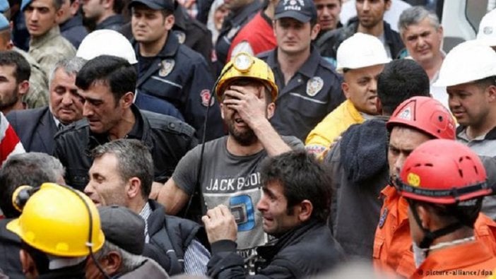 Madenci aileleri, 'adalet buluşması' için Soma'dan yola çıktı