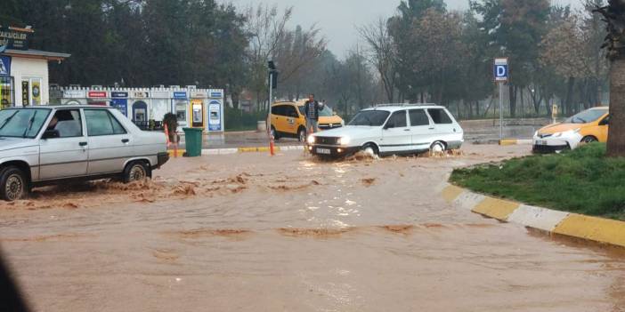 Şanlıurfa’da sağanak etkili oldu