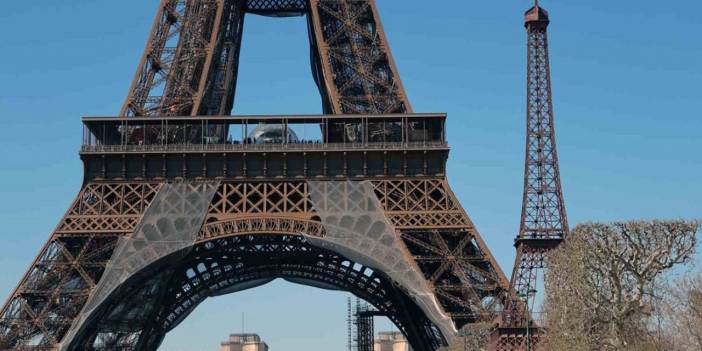 Paris’te Eyfel Kulesi sayısı ikiye çıktı