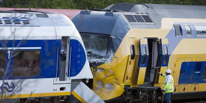 Hollanda'da tren kazası: Çok sayıda yaralı var