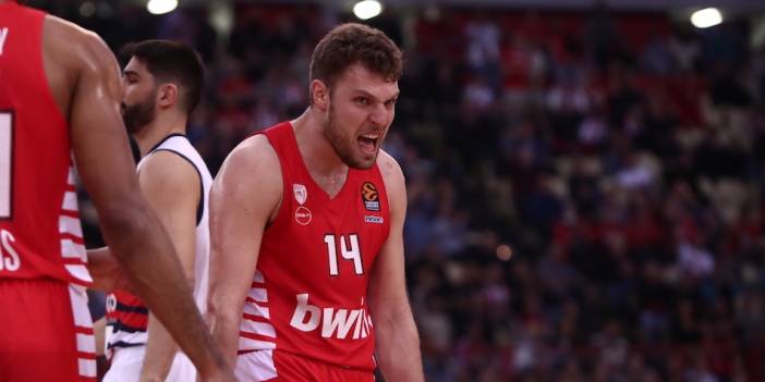 Olympiacos, Baskonia’yı devirerek normal sezonu lider bitirdi