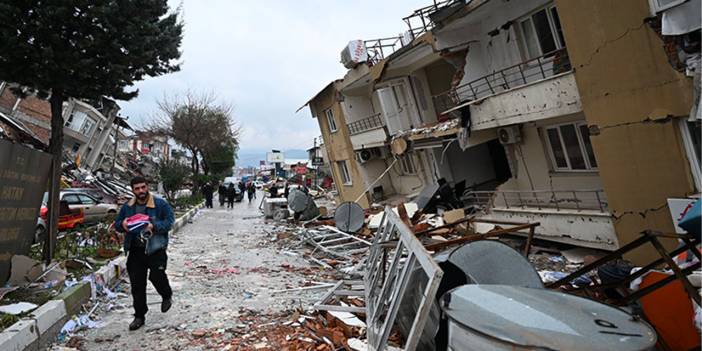 Hatay'da 72 kişinin hayatını kaybettiği sitenin müteahhidi: İnşaatla alakam yok, galericiyim