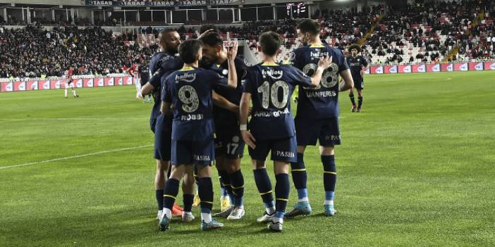 Fenerbahçe, derbi öncesi Sivas deplasmanında hata yapmadı