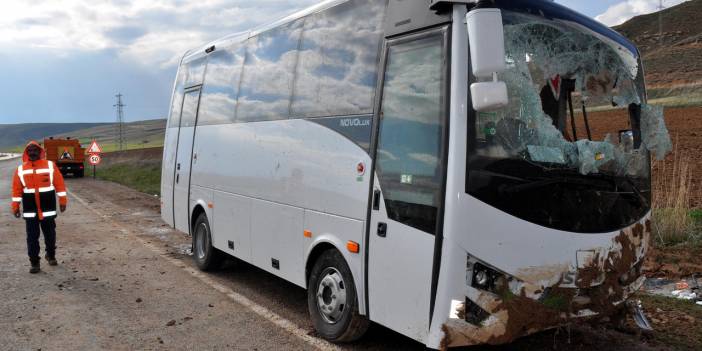 Cezaevi nakil aracı şarampole devrildi: 1 mahkum öldü, 13 yaralı