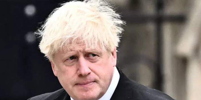 Sarhoş şoförün üzerinden sahte 'Boris Johnson ehliyeti' çıktı